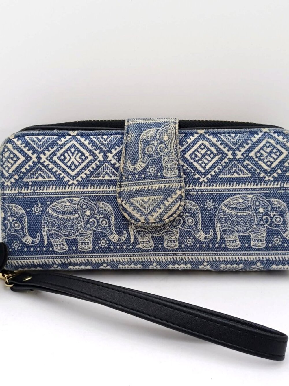 Très Chic Mailanda Wristlet Elephant Wallet for Women Adult with Coin Pocket and